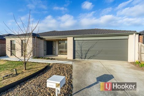 Property photo of 6 Karwarren Way Cranbourne West VIC 3977