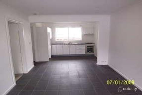 Property photo of 4/11 Merchiston Grove Strathmore VIC 3041