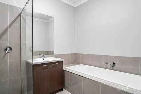 Property photo of 5 Atkinson Close Point Cook VIC 3030