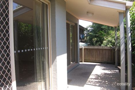 Property photo of 2/29 Oatland Crescent Holland Park West QLD 4121