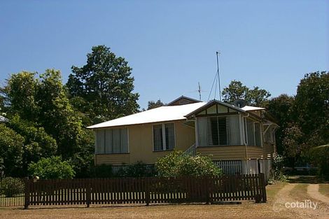 10 Brae St, The Range, QLD 4700