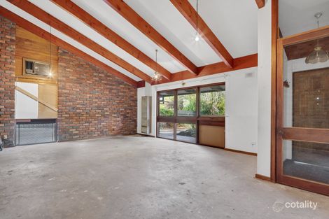 Property photo of 13 Chilcomb Drive Huntfield Heights SA 5163