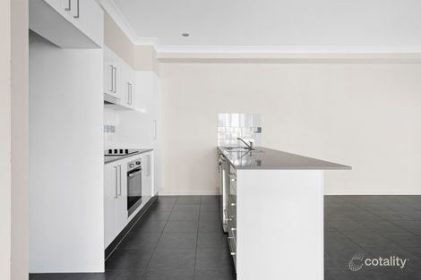 Property photo of 2/26 Ocean Street Runaway Bay QLD 4216