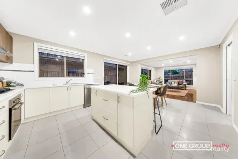 Property photo of 20 Songbird Crescent South Morang VIC 3752