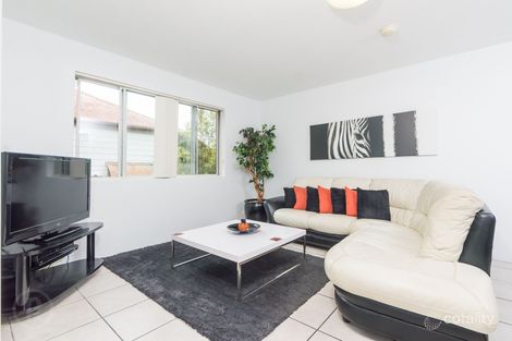 Property photo of 1/379 Cornwall Street Greenslopes QLD 4120