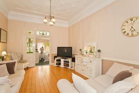 Property photo of 10 Gladstone Street Newtown QLD 4350