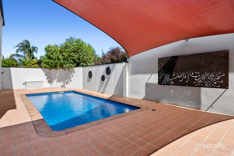 Property photo of 5 St Helens Place Rippleside VIC 3215