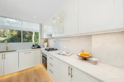 Property photo of 2/10 Bortfield Drive Chiswick NSW 2046