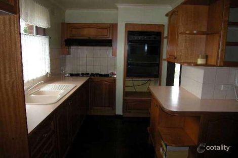 Property photo of 11 Erwin Drive Seaford VIC 3198