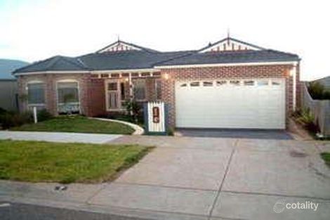 Property photo of 7 Cunneen Crescent Berwick VIC 3806