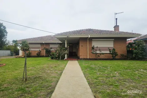 16 Rogers Ave, Katanning, WA 6317