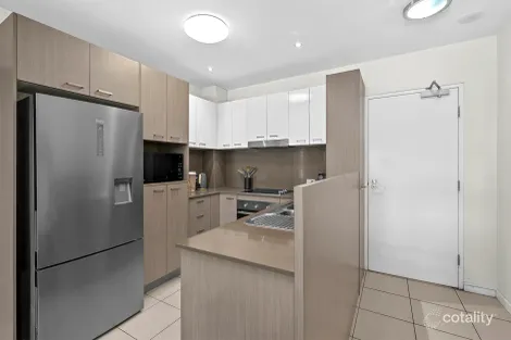 Property photo of 20/11 Riding Road Hawthorne QLD 4171