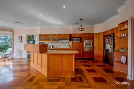 Property photo of 4 Echidna Place Blaxland NSW 2774