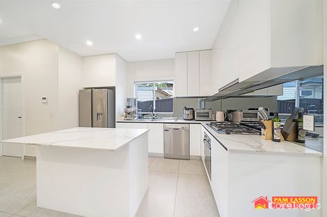 Property photo of 16A Cox Crescent Dundas Valley NSW 2117