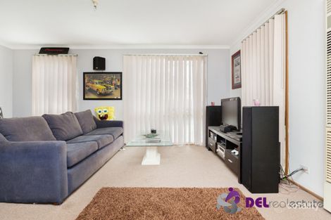Property photo of 1/122 Fordholm Road Hampton Park VIC 3976