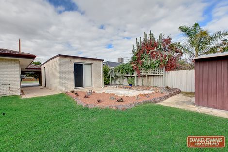Property photo of 5 Haselmere Circus Rockingham WA 6168