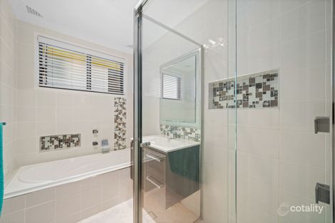 Property photo of 310 Lakedge Avenue Berkeley Vale NSW 2261