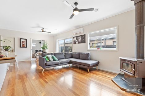 Property photo of 43 Oleary Way Maddingley VIC 3340