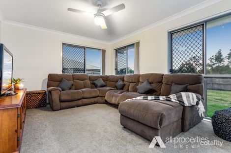 Property photo of 10 Springrise Place Yarrabilba QLD 4207