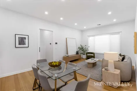 Property photo of 28A Braemar Street Essendon VIC 3040