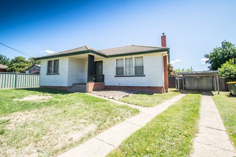 Property photo of 1 Elonera Place Orange NSW 2800