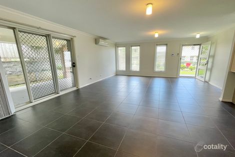 Property photo of 22 Gazelle Crescent Fletcher NSW 2287