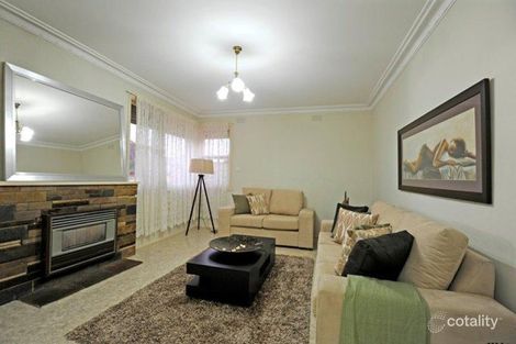 Property photo of 31 Gellibrand Crescent Reservoir VIC 3073