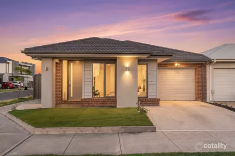 16 Nitraria St, Mickleham, VIC 3064