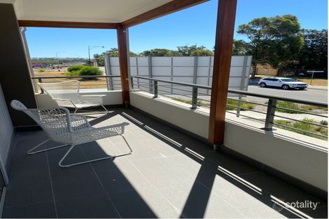 Property photo of 4 Clarkson Avenue Tapping WA 6065