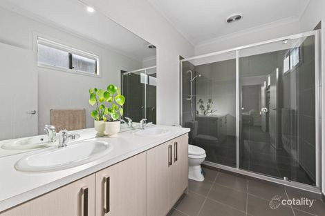 Property photo of 7 Naughtin Circuit Charlemont VIC 3217