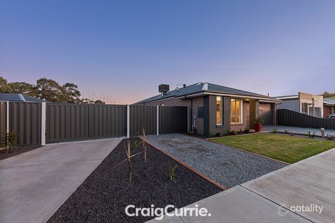 Property photo of 36 Zermatt Loop Pakenham VIC 3810