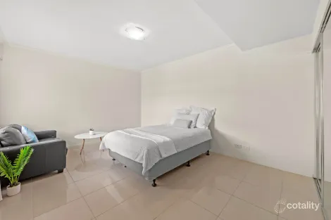 Property photo of 16/1-2 Arbour Avenue Robina QLD 4226