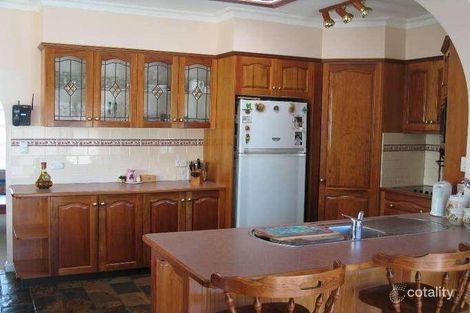 Property photo of 4 Burrows Avenue Kanahooka NSW 2530