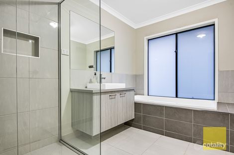 Property photo of 40 Lumiere Boulevard Truganina VIC 3029