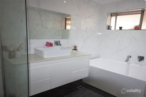 Property photo of 20 Loddon Crescent Campbelltown NSW 2560