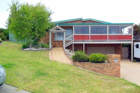 8 Highland Ct, Lakes Entrance, VIC 3909