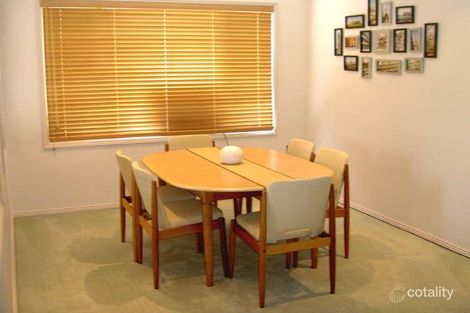 Property photo of 2/6 Lauren Close Green Point NSW 2251