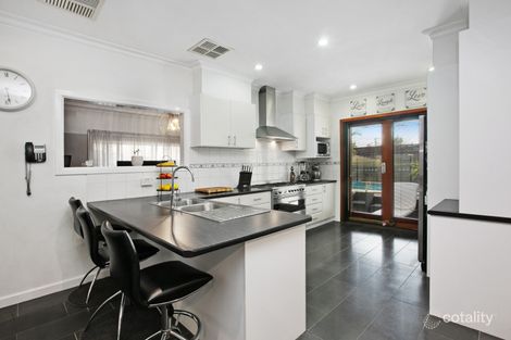 Property photo of 184 Purinuan Road Reservoir VIC 3073