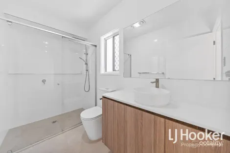 Property photo of 16 Hamersley Road Yarrabilba QLD 4207