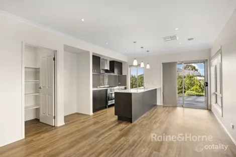 Property photo of 10 Burrow Drive Diggers Rest VIC 3427