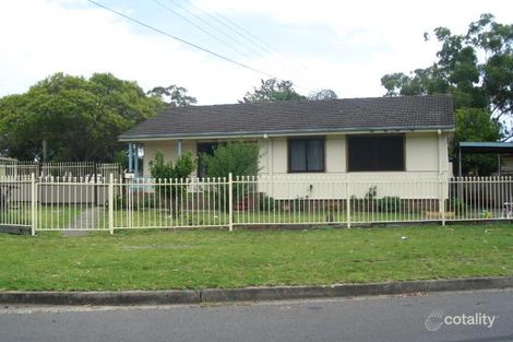 16 Shamrock St, Smithfield, NSW 2164