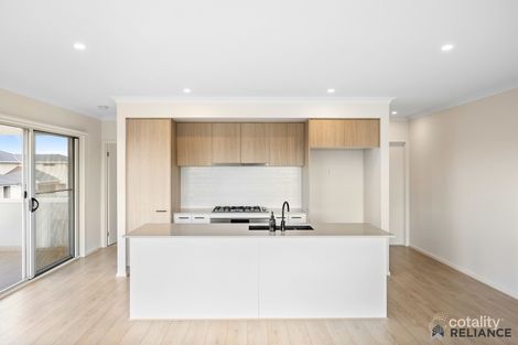 Property photo of 2 Castlecrag Way Strathtulloh VIC 3338