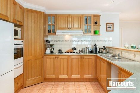 Property photo of 16 Grove Gardens Berwick VIC 3806