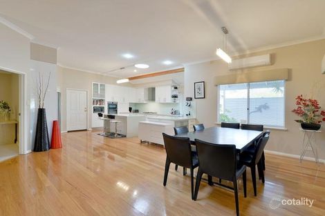 Property photo of 15 Lakeway Drive Kingsley WA 6026