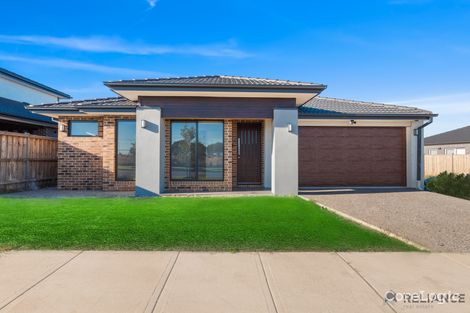 Property photo of 31 Satinwood Crescent Donnybrook VIC 3064