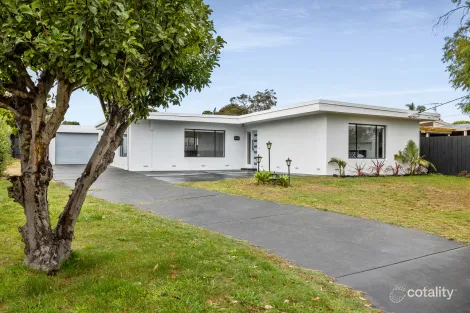 Property photo of 1 Deighton Drive Rosebud VIC 3939