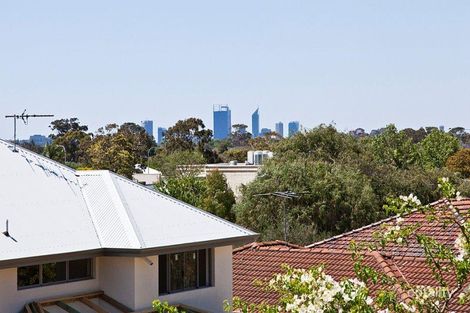 Property photo of 76A McCallum Crescent Ardross WA 6153