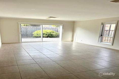 Property photo of 30 Attunga Grove Werribee VIC 3030