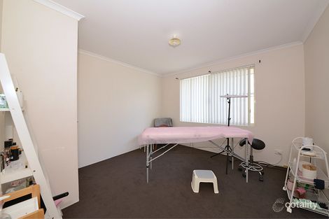 Property photo of 21 Tableland Way Carramar WA 6031