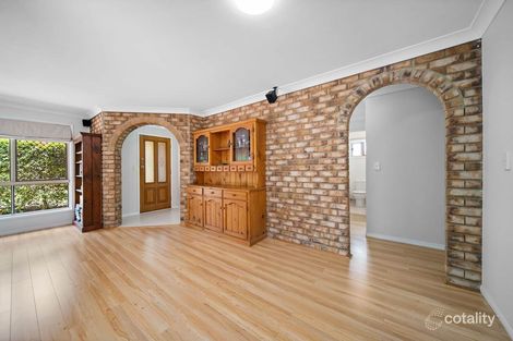 Property photo of 32 Vansittart Road Regents Park QLD 4118
